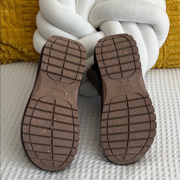 CROCS Mega Crush Sandals with Chunky Sole - Picture 3 of 3